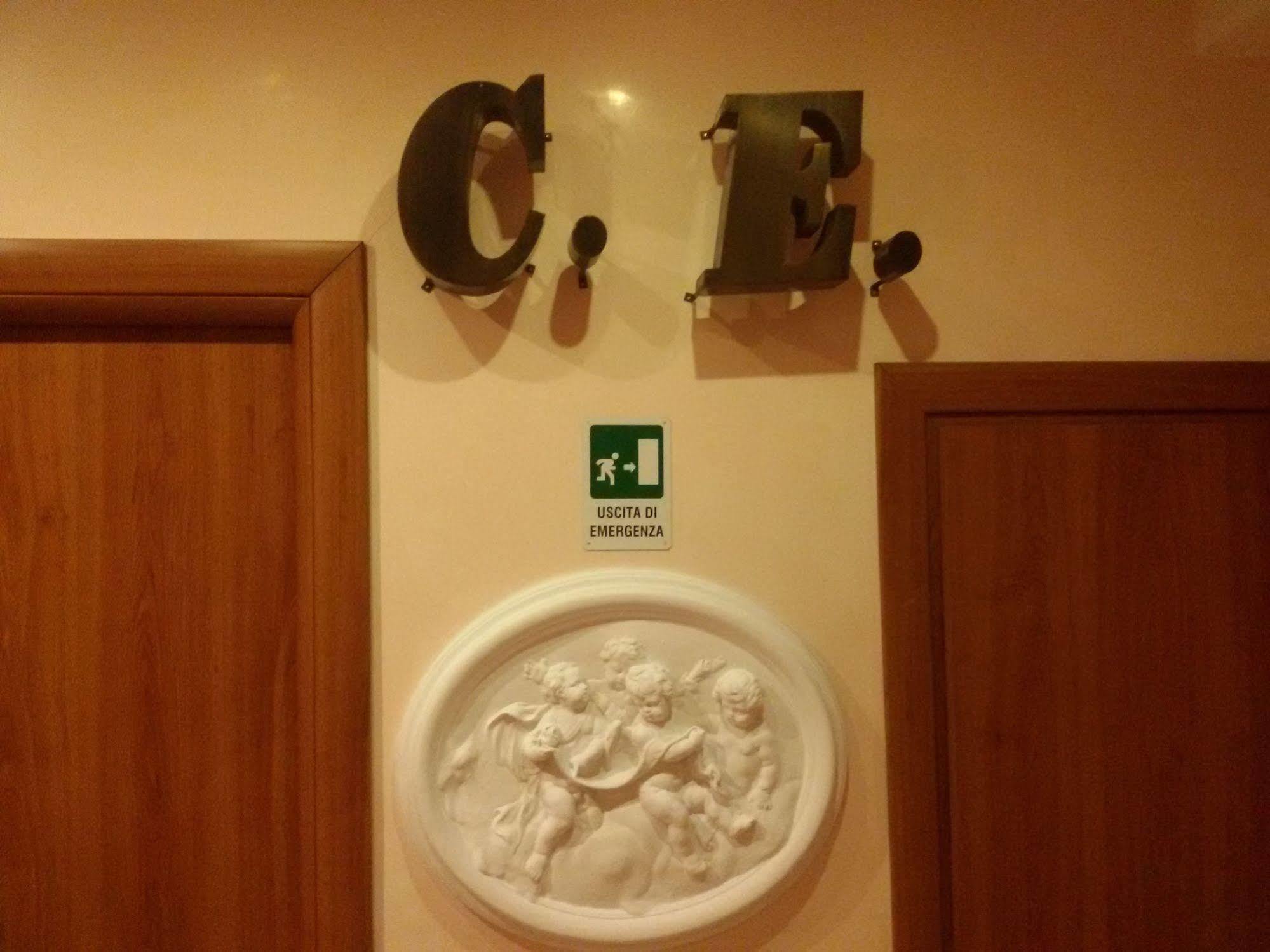 Citta Eterna Guest House روما المظهر الخارجي الصورة